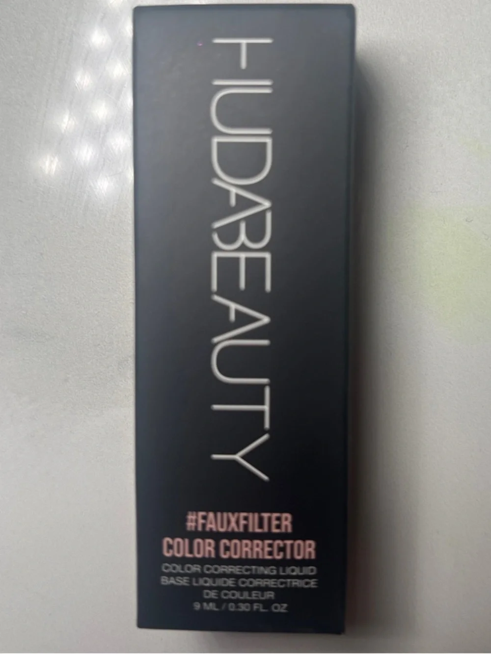 HUDA BEAUTY Color Corrector
